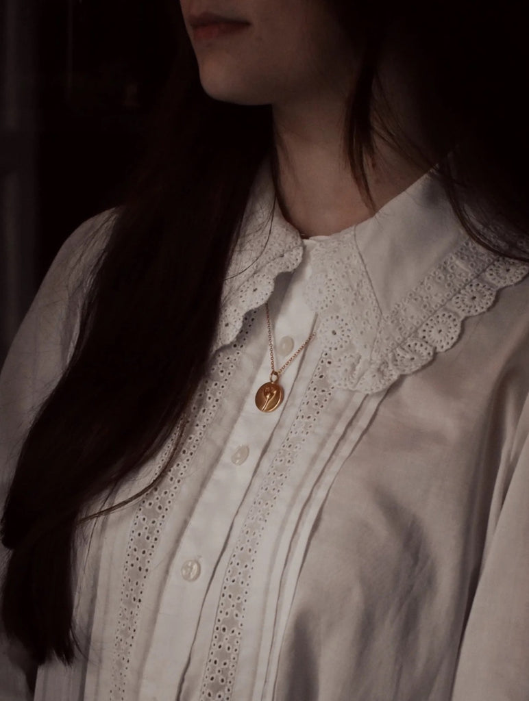 Gold Daisy Necklace