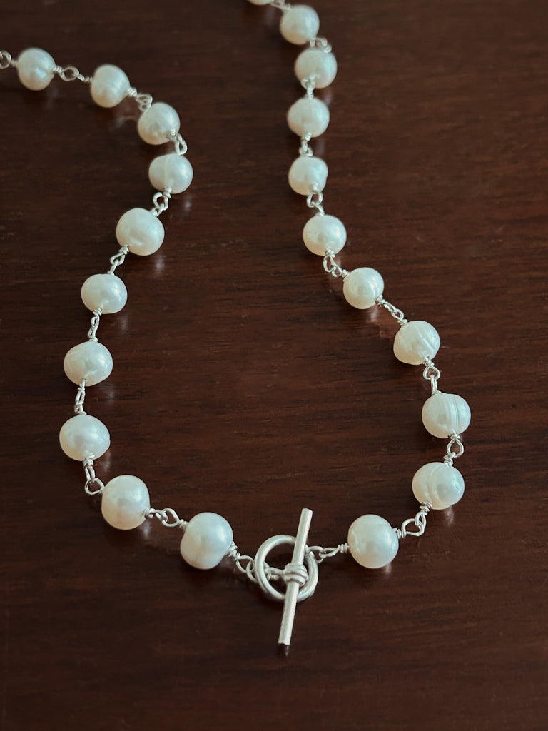 Hand wired sterling silver t bar pearl necklace