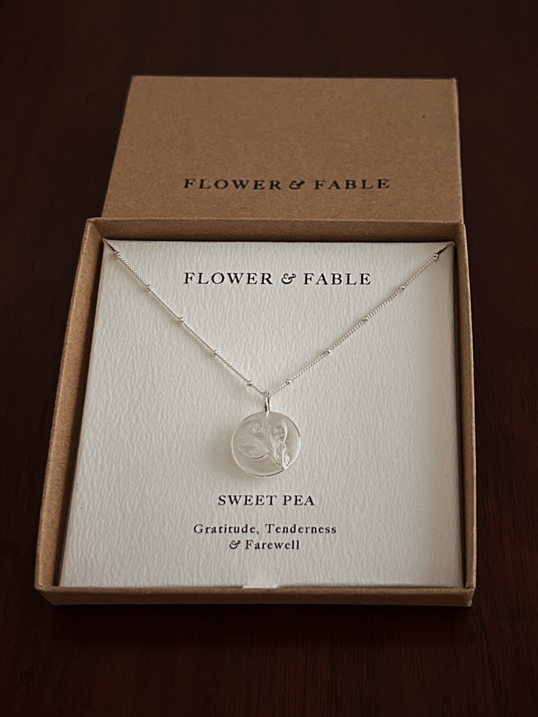Sweet Pea Curb Satellite Necklace