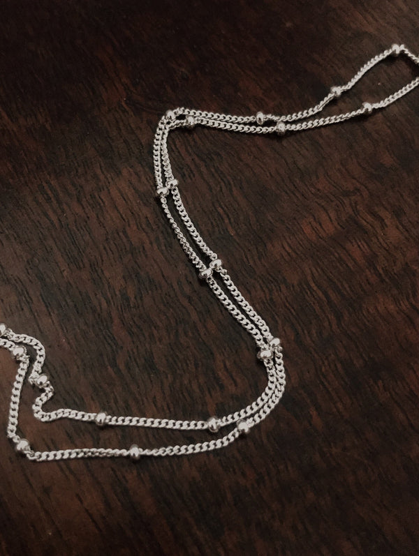 CURB SATELLITE NECKLACE (Necklace Only) - Flower & Fable