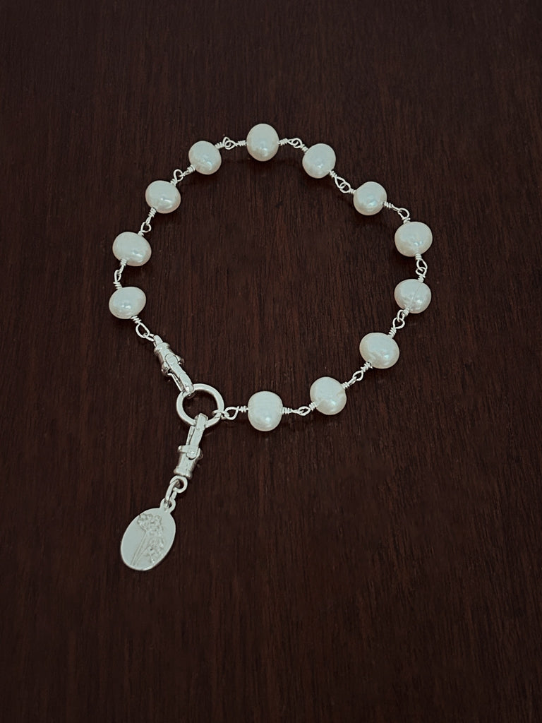HAND-WIRED PEARL BRACELET (Bracelet Only) - Flower & Fable