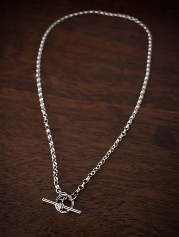 MEDIUM OVAL BELCHER T-BAR NECKLACE (Necklace Only) - Flower & Fable