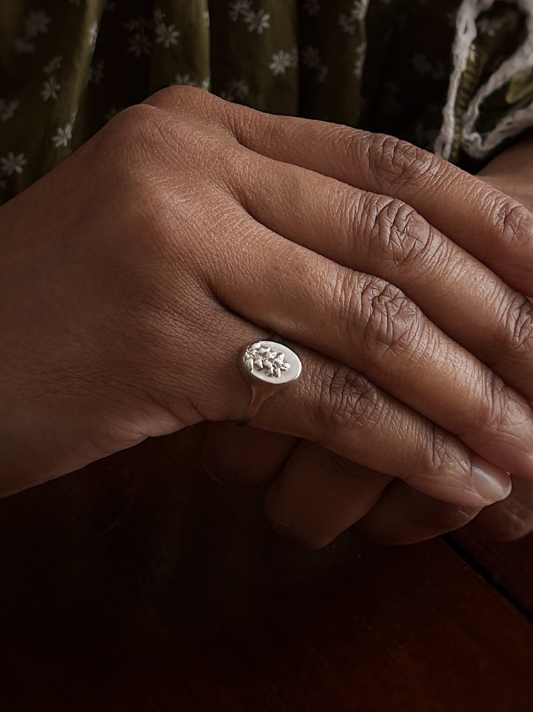 SIGNET RINGS - Flower & Fable