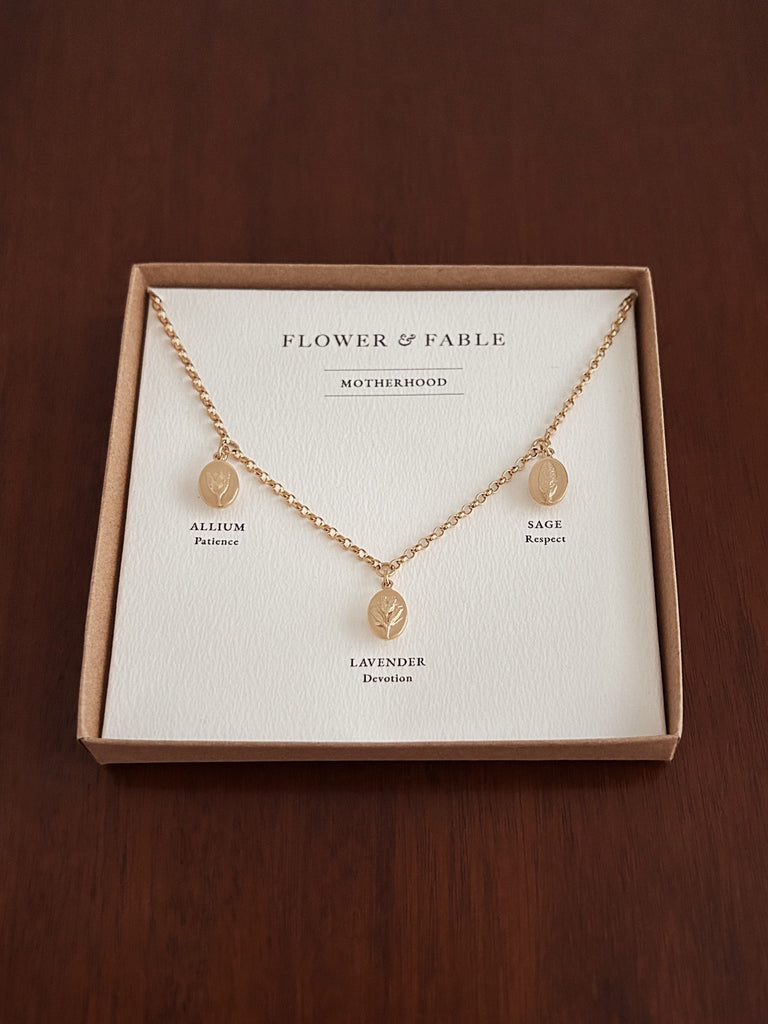 TRIPLE CHARM BELCHER NECKLACE - Flower & Fable