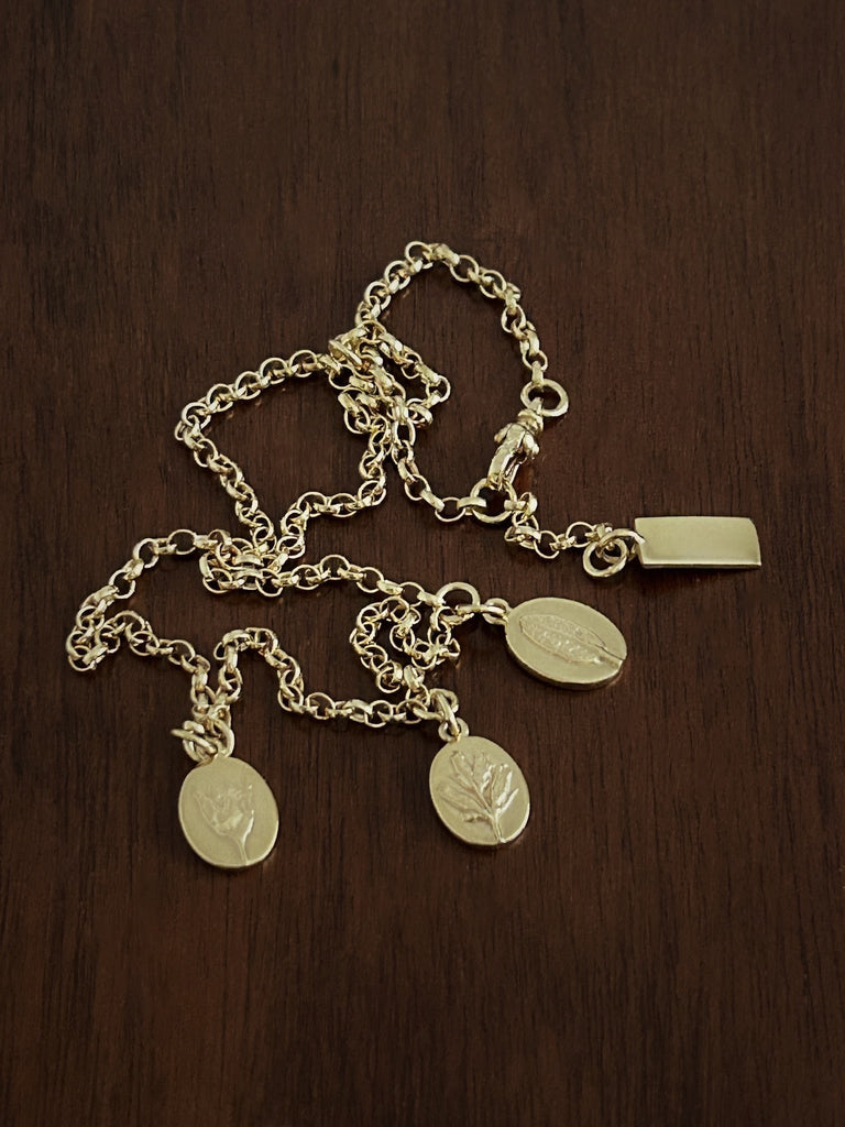 TRIPLE CHARM BELCHER NECKLACE - Flower & Fable
