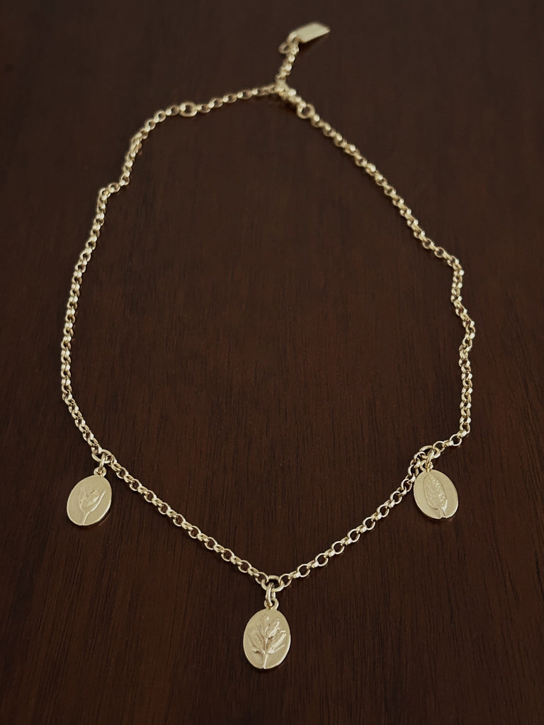 TRIPLE CHARM BELCHER NECKLACE - Flower & Fable